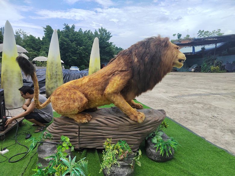 雄獅  兇獸  猛獸