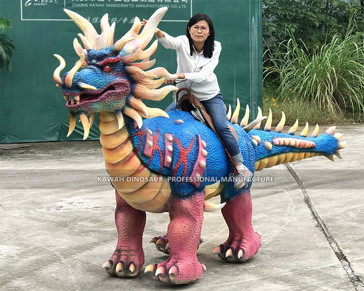 兒童成人親子互動恐龍騎乘